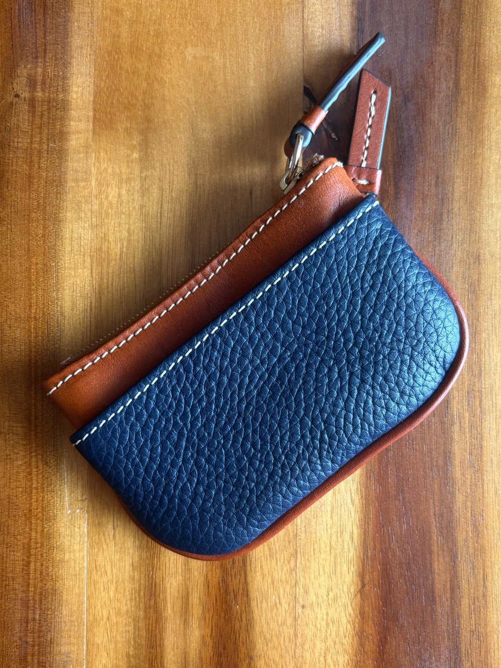 D&B Pebble Grain Small Coin Case Navy/ Brown - EUC - Picture 2 of 6